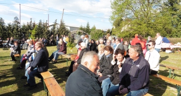 Majáles u Bežovci pri folklórnom klube Zahrajhorka dňa 30.4.2023